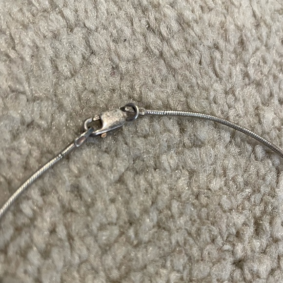 Silver and Iridescent Pearl Pendent Necklace - Picture 3 of 4